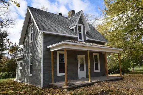 253 N Champaign St, Catawba, OH 43010