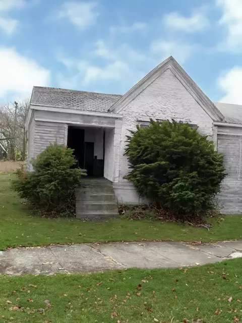 158 N Jackson St, Sabina, OH 45169