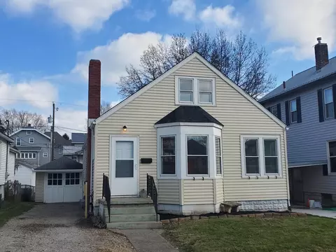 1502 Stanton Ave, Zanesville, OH 43701