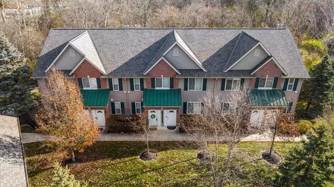6258 Edgecreek Ln, Columbus, OH 43231