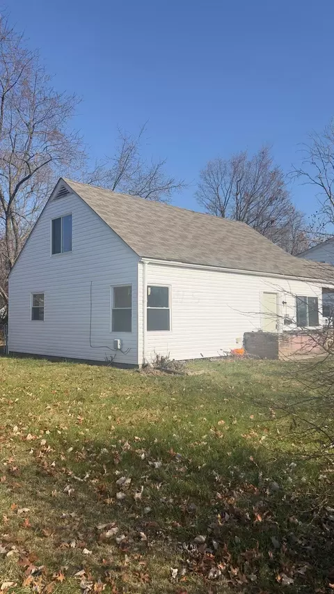 4936 Dimson Dr S, Columbus, OH 43213