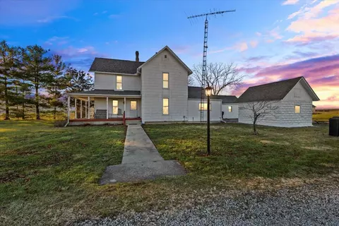 376 Wesley Chapel Rd, Jeffersonville, OH 43128