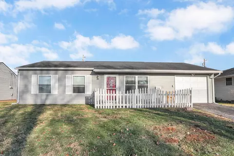 150 Putnam Rd, Heath, OH 43056