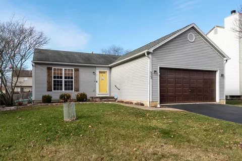 523 Durham Ln, Delaware, OH 43015