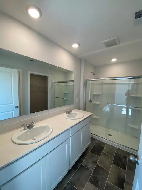 4281 Holstein Dr, Obetz, OH 43207 photo 9