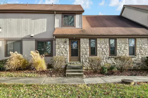 591 Banningway Dr #B, Columbus, OH 43213