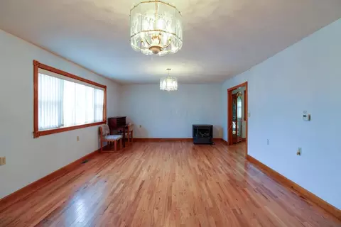 421 Jefferson St, Marion, OH 43302 photo 5