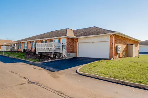 237 Residence Dr, Marysville, OH 43040
