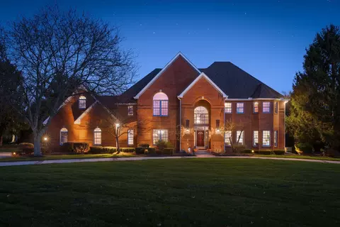 1640 Taylor Corners Cir, Blacklick, OH 43004