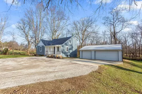 119 Cherry Aly, Centerburg, OH 43011