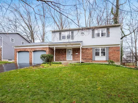 601 Woodsfield Dr, Columbus, OH 43214