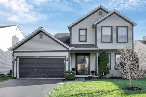 3900 Highland Bluff Dr, Groveport, OH 43125