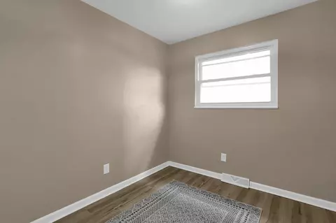 861 E 4th Ave, Columbus, OH 43201 photo 14