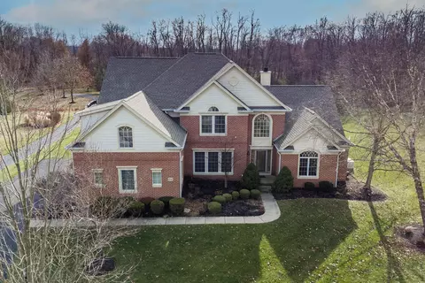8596 Swisher Creek Xing, New Albany, OH 43054