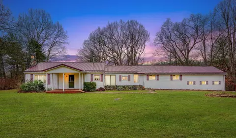 68475 Prattsville Rd, Mcarthur, OH 45651