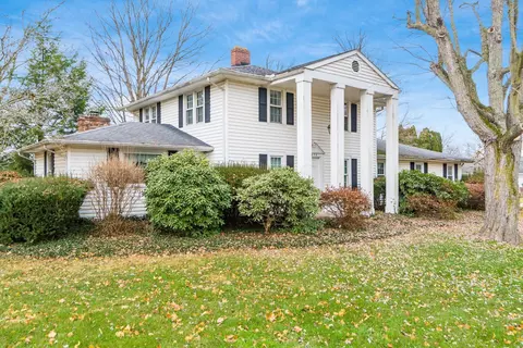 9056 Jacksontown Rd SE, Jacksontown, OH 43030