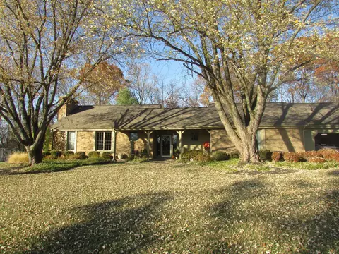 7585 Perry Rd, Delaware, OH 43015