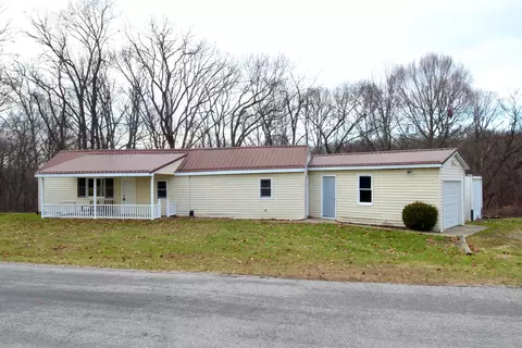 4695 Boyer Rd SE, Sugar Grove, OH 43155
