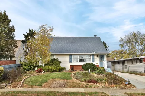 4140 Sexton Dr, Columbus, OH 43228
