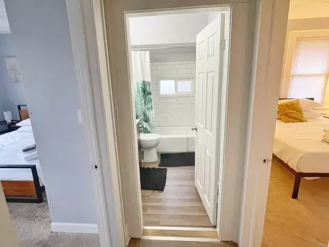 Entry Way - 787 E 3rd Ave, Columbus, OH 43201 photo 2 of 3
