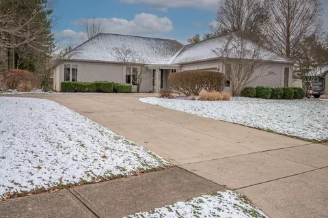 1357 Briarmeadow Dr, Columbus, OH 43235