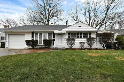 1211 Country Club Rd, Columbus, OH 43227