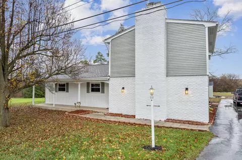 1361 Dyer Rd, Grove City, OH 43123