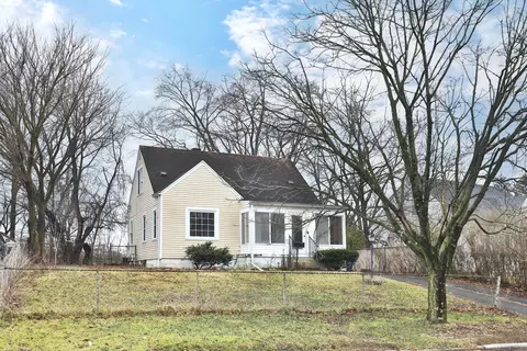 2233 Argyle Dr, Columbus, OH 43219