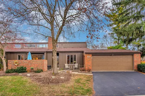 127 Glen Cir, Worthington, OH 43085