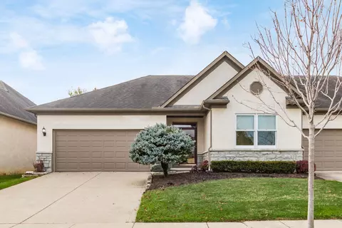 5347 Castle Pnes, Columbus, OH 43235