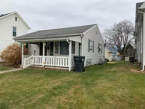 806 W Brown St, New Lexington, OH 43764