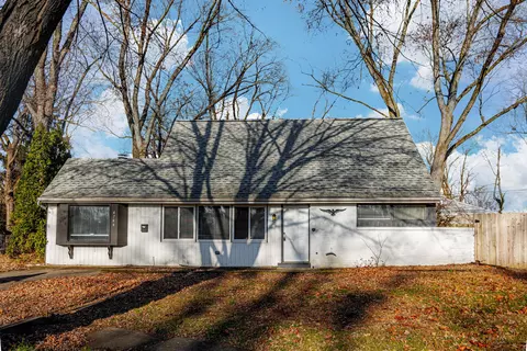 4766 Huxley Ct, Columbus, OH 43227