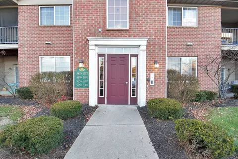 1995 Berrancher Dr, Columbus, OH 43228