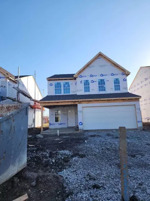 5401 Coble Meadows Ln, Canal Winchester, OH 43110