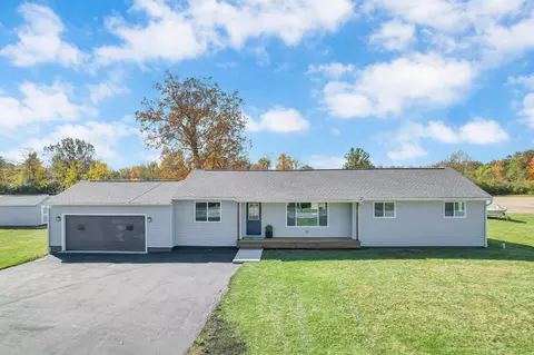 1430 Plain City Georgesville Rd SE, Galloway, OH 43119