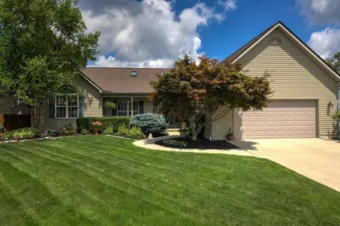2330 Ziner Cir N, Grove City, OH 43123