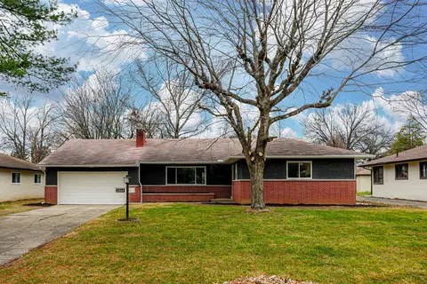 2864 Castlewood Rd, Columbus, OH 43209