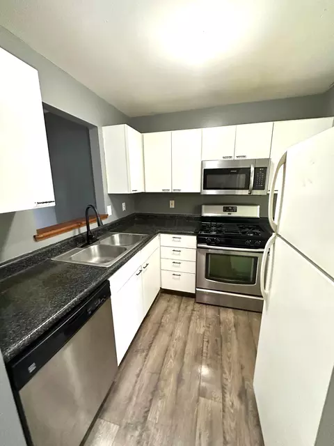 229 Macenroe Dr #70A, Blacklick, OH 43004