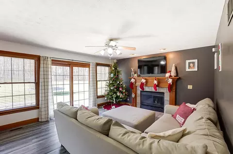 5253 Hearthstone Dr, Springfield, OH 45502 photo 14