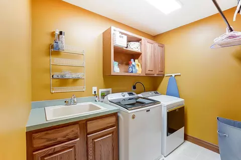 5253 Hearthstone Dr, Springfield, OH 45502 photo 44
