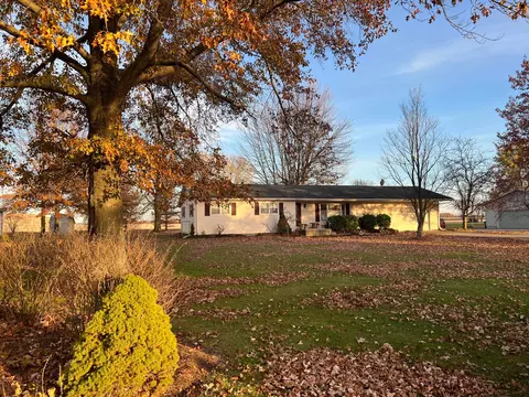 3081 Oak Dr, Bucyrus, OH 44820