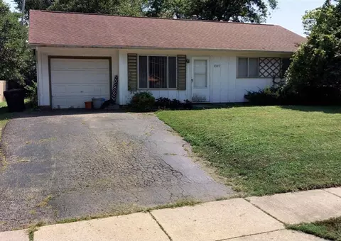 4927 Cemetery Rd, Hilliard, OH 43026