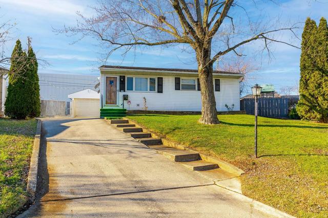 3030 Westmoor Ct, Columbus, OH 43204