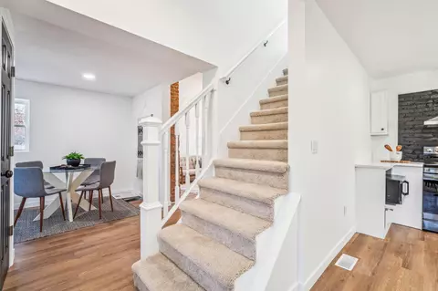 678 E Starr Ave, Columbus, OH 43201 photo 9