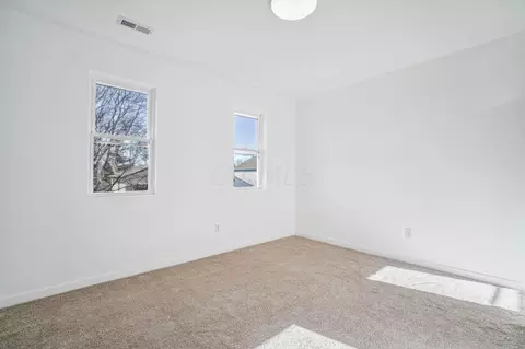678 E Starr Ave, Columbus, OH 43201 photo 16