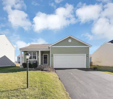 378 Glen Crossing Dr, Etna, OH 43062