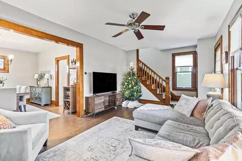 353 E Kelso Rd, Columbus, OH 43202 photo 4