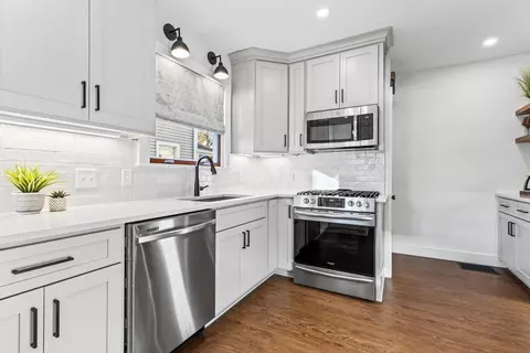 353 E Kelso Rd, Columbus, OH 43202 photo 9