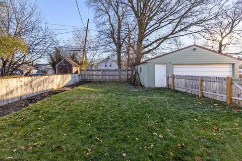 353 E Kelso Rd, Columbus, OH 43202 photo 24
