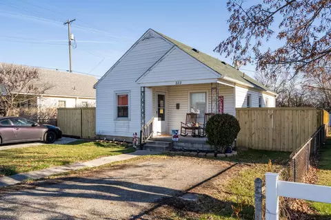 222 Fairview Ave, Washington Court House, OH 43160